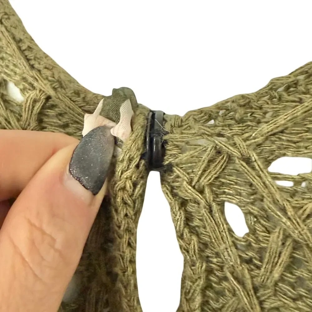 UNIF Olive Green Crochet Open Knit Rose Flower Snap Front Cardigan Sweater sz S - Picture 8 of 11